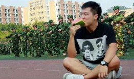 吃瓜教授和学生,一场别开生面的校园风云录