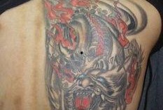 吃瓜后背纹身,揭秘吃瓜群众的神秘背纹