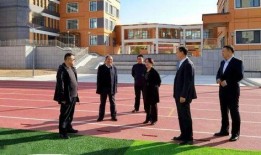 世纪中学吃瓜,吃瓜群众围观校园风云