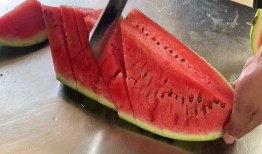 老铁吃瓜啦,揭秘娱乐圈那些不为人知的幕后故事