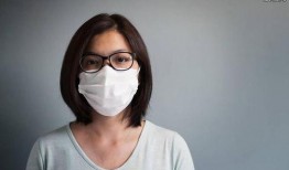 上午吃瓜 下午口罩