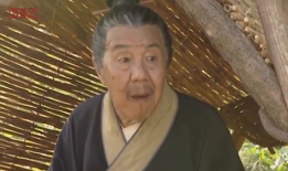 吃瓜图片男生霸气,霸气男生吃瓜瞬间