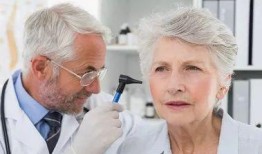 吃瓜嗓子耳朵痒,嗓子痒耳朵痒，揭秘夏日养生小妙招