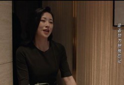 栗娜吃瓜